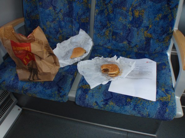 Frühstück in der Bahn